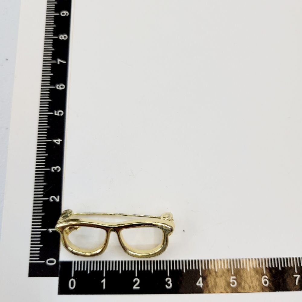 2/$20 Brand New Gold Frame Glasses Pin Brooch - Picture 4 of 4